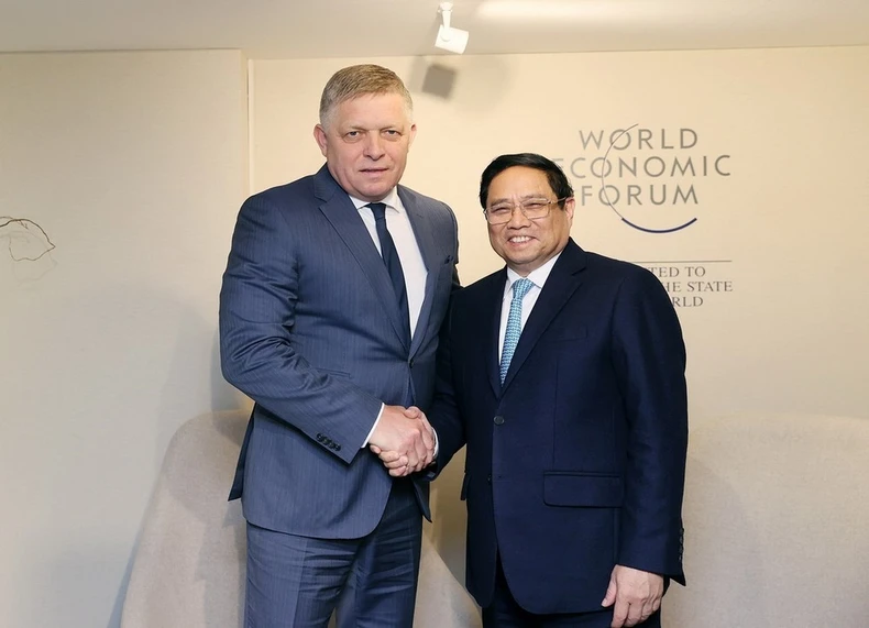 Thủ tướng gặp nhiều lãnh đạo các nước, tổ chức quốc tế bên lề WEF Davos 2024 ảnh 2