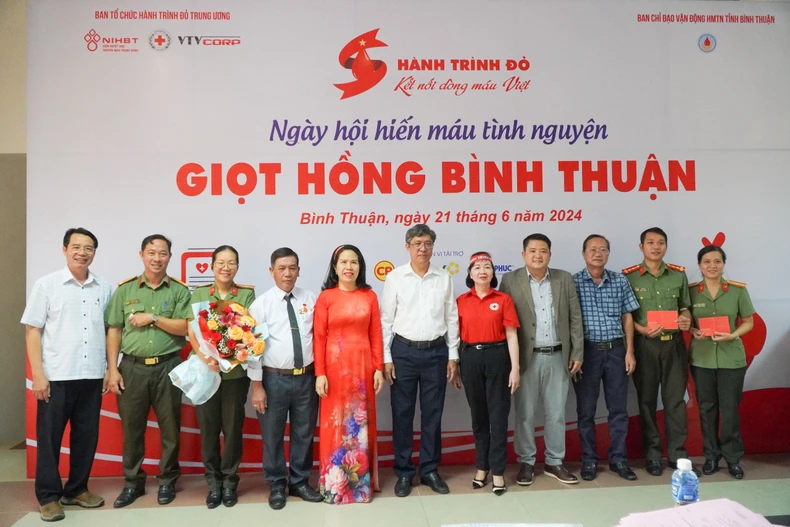 Bình Thuận phát động Chương trình “Hành trình Đỏ” tiếp nhận 1.200 đơn vị máu ảnh 3