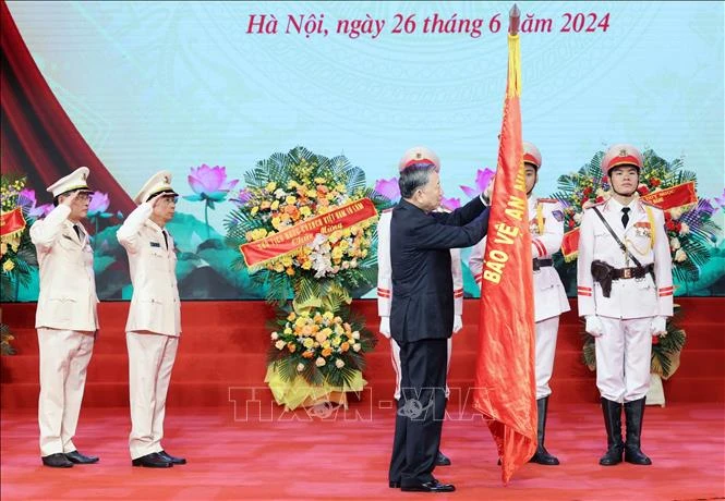 Chủ tịch nước Tô Lâm dự Lễ kỷ niệm 70 năm Ngày truyền thống lực lượng Kỹ thuật nghiệp vụ Công an nhân dân ảnh 4
