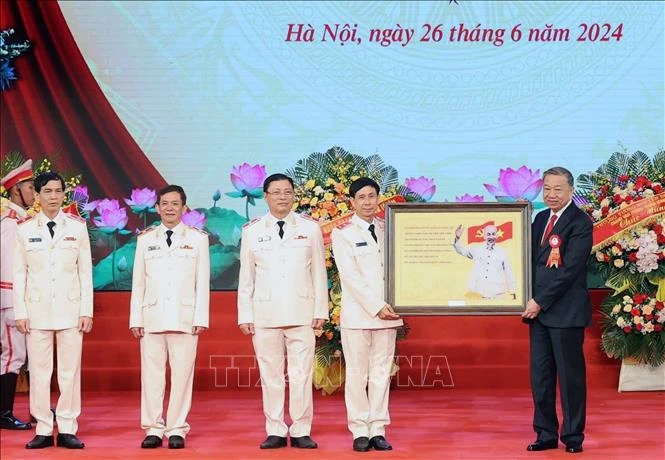 Chủ tịch nước Tô Lâm dự Lễ kỷ niệm 70 năm Ngày truyền thống lực lượng Kỹ thuật nghiệp vụ Công an nhân dân ảnh 6