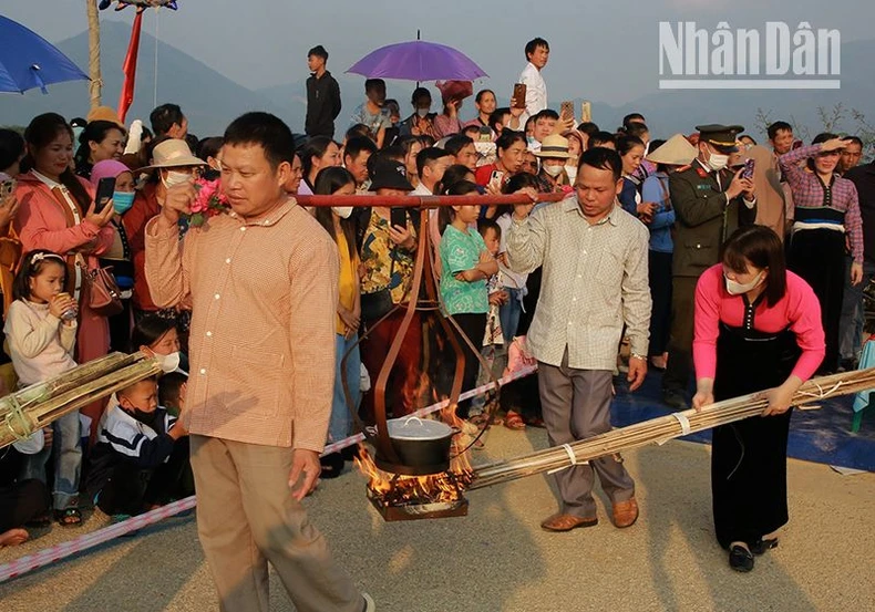 Sơn La: Sôi động Ngày hội du lịch văn hóa huyện Phù Yên ảnh 7
