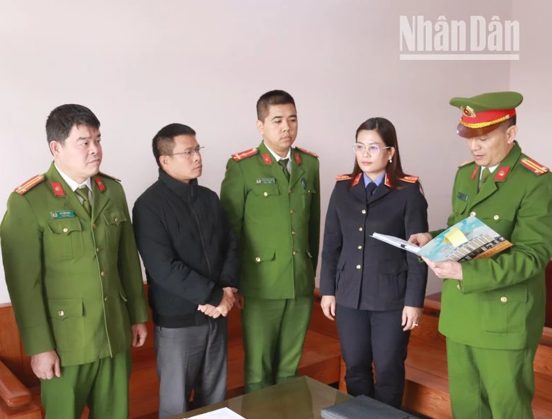 Khởi tố nguyên Chủ tịch huyện Bắc Yên và 6 đồng phạm ở Sơn La ảnh 1