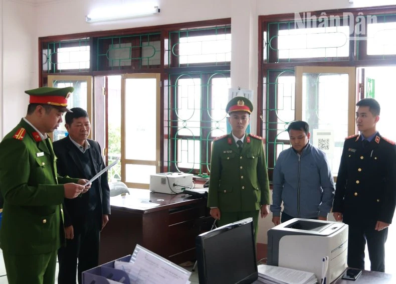 Khởi tố nguyên Chủ tịch huyện Bắc Yên và 6 đồng phạm ở Sơn La ảnh 5