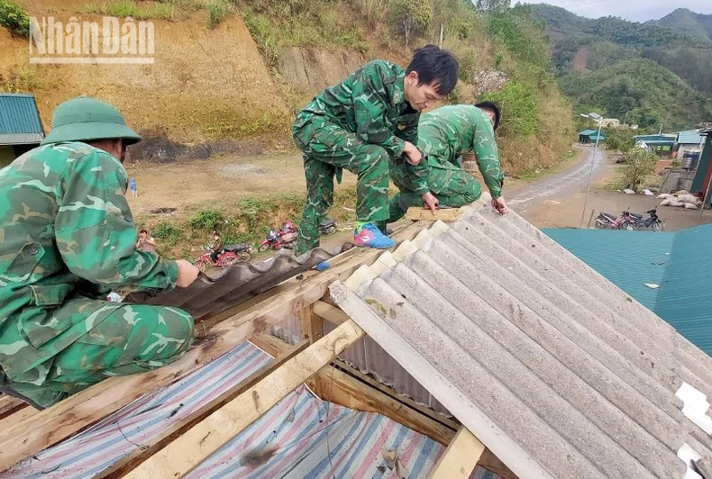 Mưa đá, gió lốc gây tốc mái, hư hại nhà của 469 hộ dân ở Sơn La ảnh 3