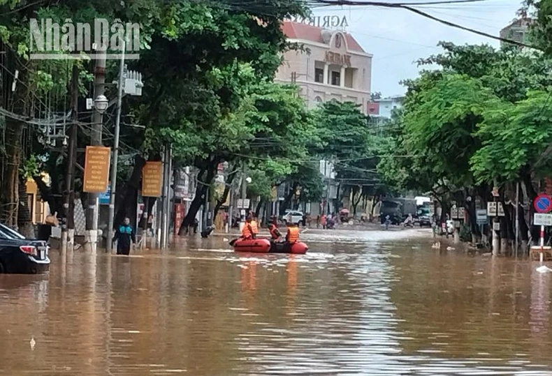 2 người chết, 4 người mất tích và nhiều tài sản thiệt hại do mưa lũ ở Sơn La ảnh 10