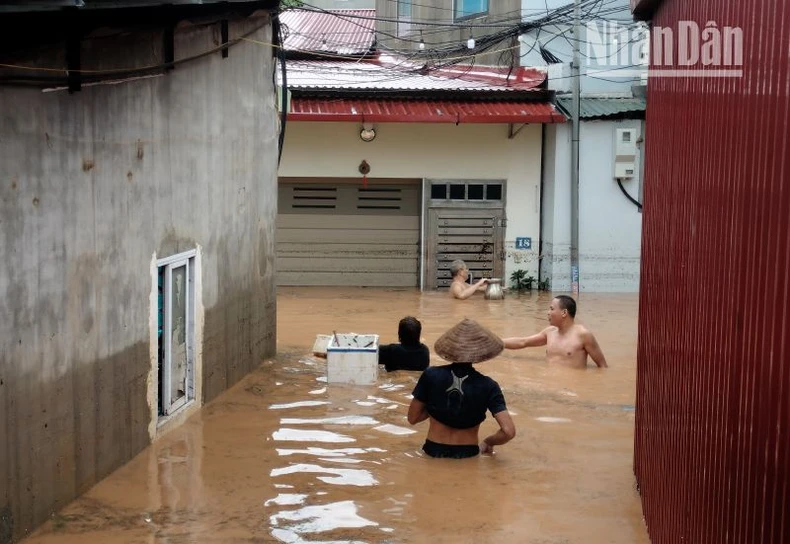 2 người chết, 4 người mất tích và nhiều tài sản thiệt hại do mưa lũ ở Sơn La ảnh 8