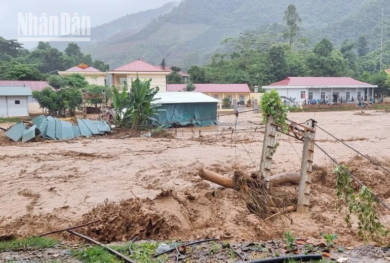 Thêm 3 người chết do lũ quét, sạt lở ở Sơn La ảnh 8