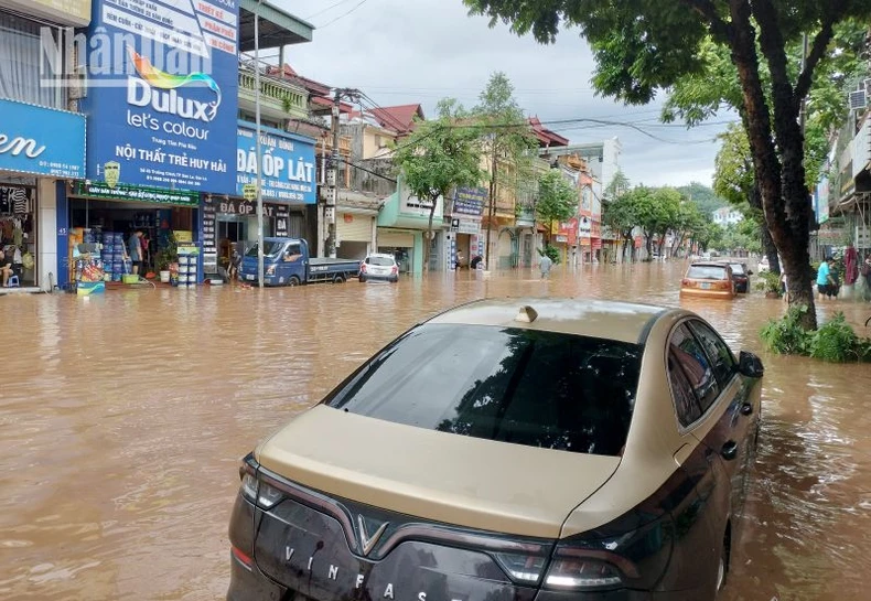 2 người chết, 4 người mất tích và nhiều tài sản thiệt hại do mưa lũ ở Sơn La ảnh 1