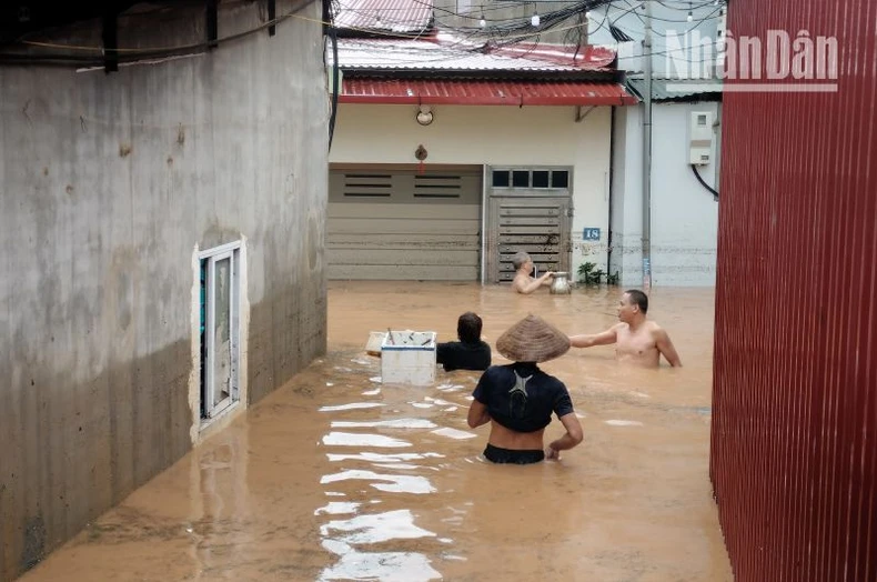 Tỉnh Sơn La yêu cầu kiểm tra, đánh giá nguyên nhân ngập lụt tại thành phố Sơn La ảnh 2