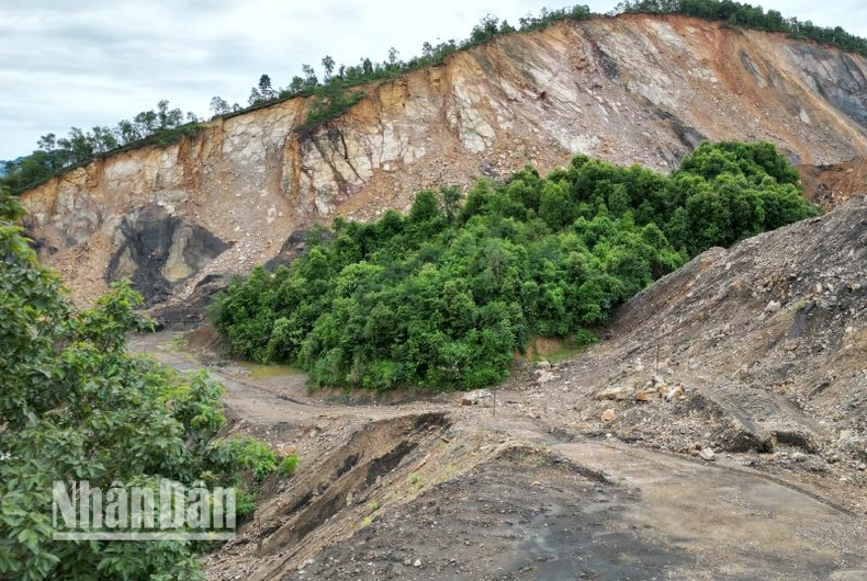 Tăng cường kiểm tra, giám sát và xử lý nghiêm việc khai thác trái phép than ở Sơn La ảnh 1