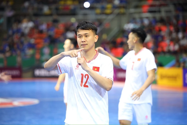 Giải futsal châu Á 2024: Việt Nam giành vé vào tứ kết ảnh 2