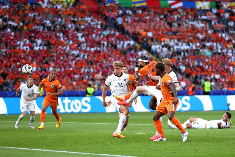 Đánh bại Hà Lan, Áo dẫn đầu bảng D vào vòng 16 đội mạnh ảnh 2