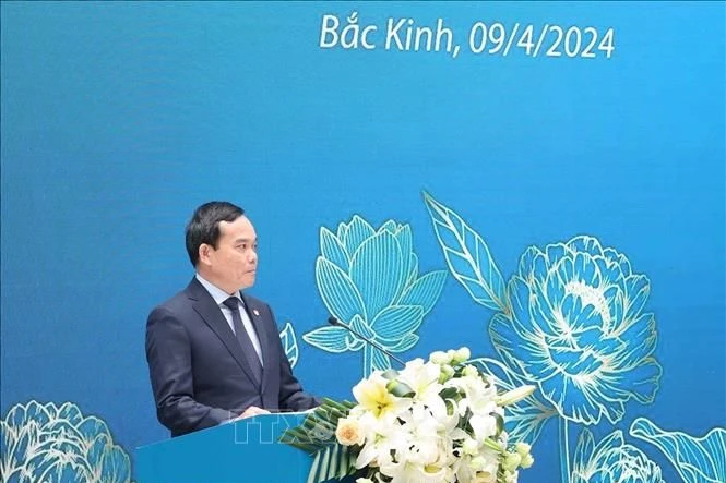 Chủ tịch Quốc hội Vương Đình Huệ dự kỷ niệm 30 năm đường bay Việt Nam-Trung Quốc ảnh 1