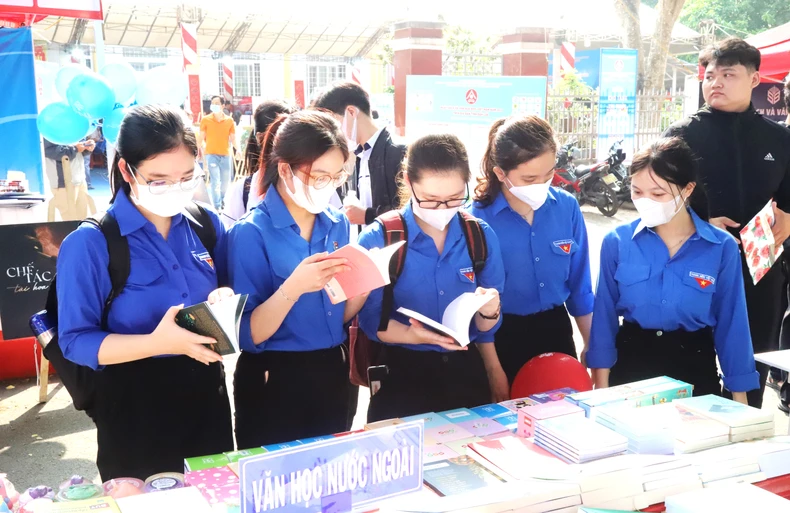 Nhiều hoạt động thiết thực tại Ngày Sách và Văn hóa đọc Việt Nam năm 2023 ở Đắk Lắk ảnh 3