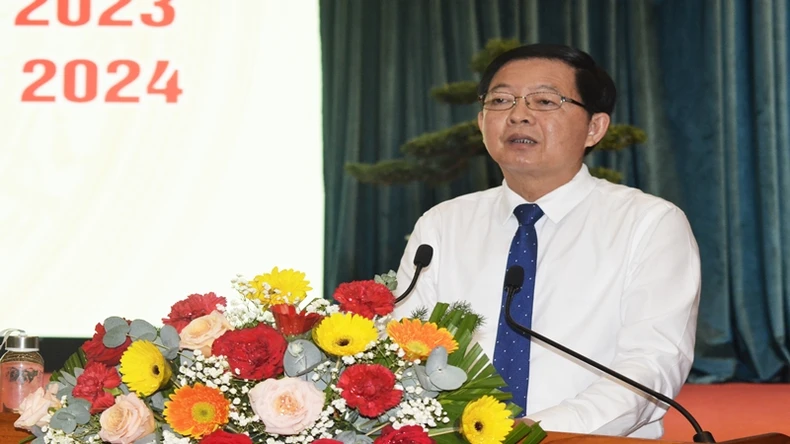 Quyền Chủ tịch nước Võ Thị Ánh Xuân chủ trì Hội nghị tổng kết giao ước thi đua năm 2023 Cụm thi đua các tỉnh Tây Nguyên và duyên hải miền trung ảnh 1