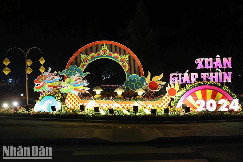 Hình tượng rồng đậm chất cố đô tại Lễ hội Xuân Giáp Thìn Thừa Thiên Huế ảnh 6