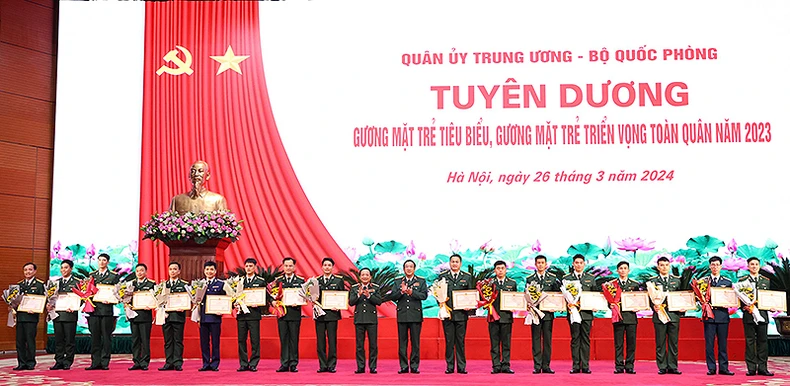 Tuyên dương 10 Gương mặt trẻ tiêu biểu, 35 Gương mặt trẻ triển vọng toàn quân năm 2023 ảnh 2