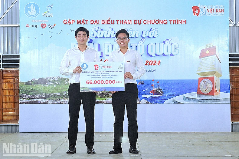 Hành trình "Sinh viên với biển, đảo Tổ quốc" 2024 đưa hàng trăm bạn trẻ đến đảo Thổ Châu ảnh 4