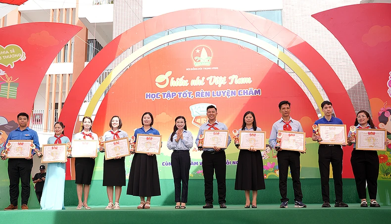 Học sinh tiểu học làm 58 triệu việc tốt trong năm học 2023-2024 ảnh 1