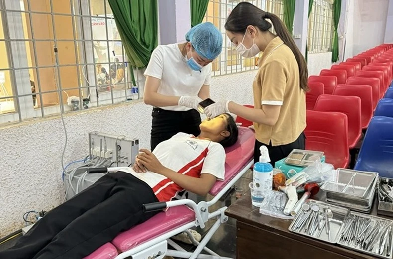 Khám và cấp thuốc miễn phí cho hàng trăm bệnh nhân có hoàn cảnh khó khăn ở Đắk Lắk ảnh 4