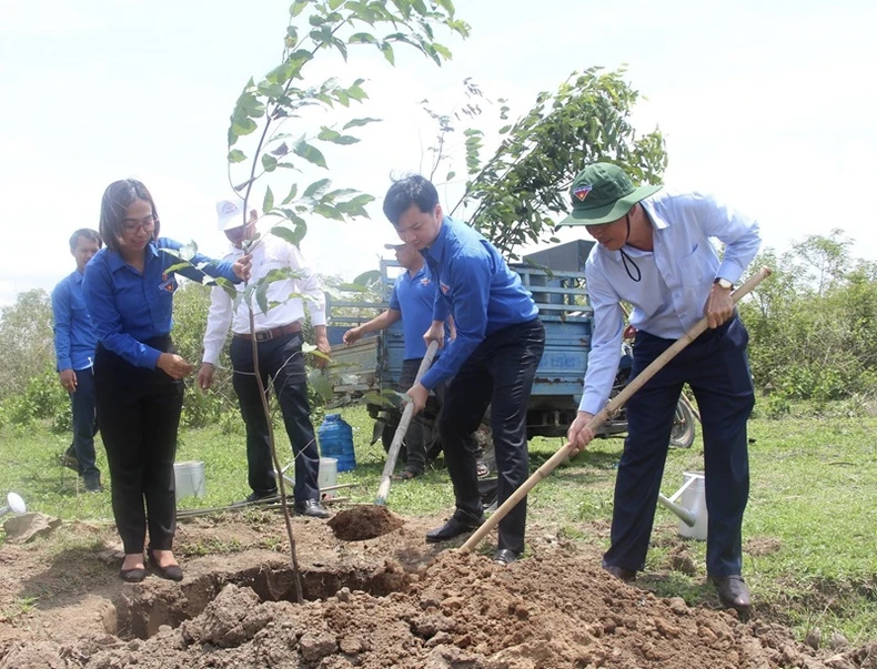 Tuổi trẻ Đắk Lắk ra quân Chiến dịch Thanh niên tình nguyện hè 2024 ảnh 7