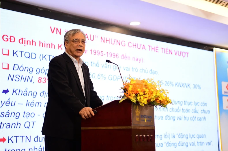 Hội thảo "Tháo gỡ bất cập chính sách để phát huy vai trò của kinh tế tư nhân trong nền kinh tế Việt Nam" ảnh 4