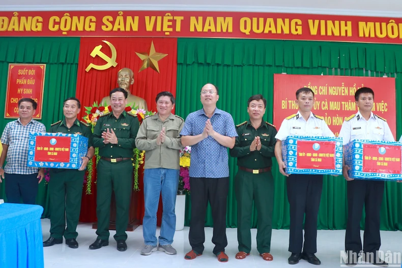 Bảo đảm an ninh, quốc phòng các đảo tiền tiêu nơi cực nam Tổ quốc ảnh 5 Bảo đảm an ninh, quốc phòng các đảo tiền tiêu nơi cực nam Tổ quốc ảnh 5