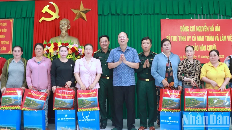 Bảo đảm an ninh, quốc phòng các đảo tiền tiêu nơi cực nam Tổ quốc ảnh 3 Bảo đảm an ninh, quốc phòng các đảo tiền tiêu nơi cực nam Tổ quốc ảnh 3