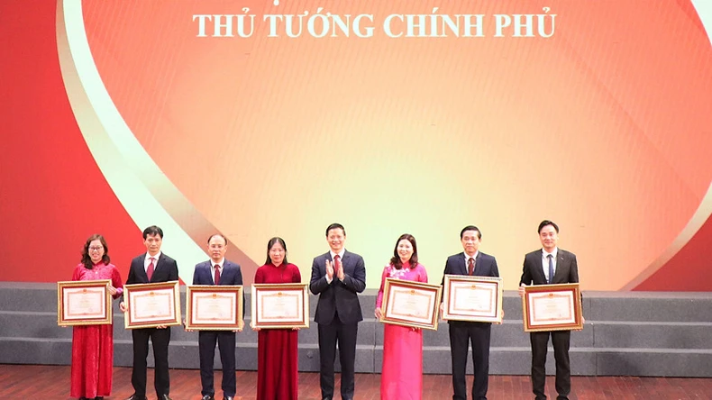 Tỉnh ủy Bắc Ninh học tập và triển khai chuyên đề Học tập và làm theo tư tưởng, đạo đức, phong cách Hồ Chí Minh năm 2025 ảnh 5