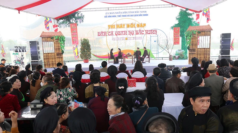 Bac Ninh Quan Ho Folk Song Competition attracts nearly 600 extras to participate photo 2