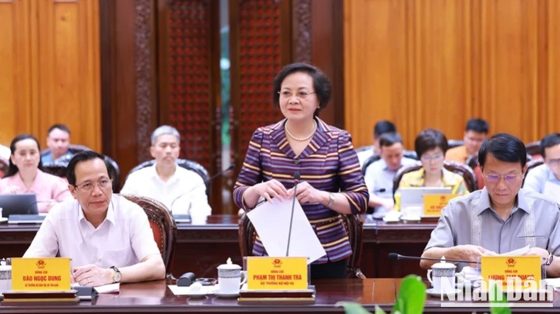 Phân cấp, phân quyền mạnh hơn cho cấp nào sát thực tế, gần dân, sát dân, làm tốt hơn, hiệu quả hơn ảnh 4