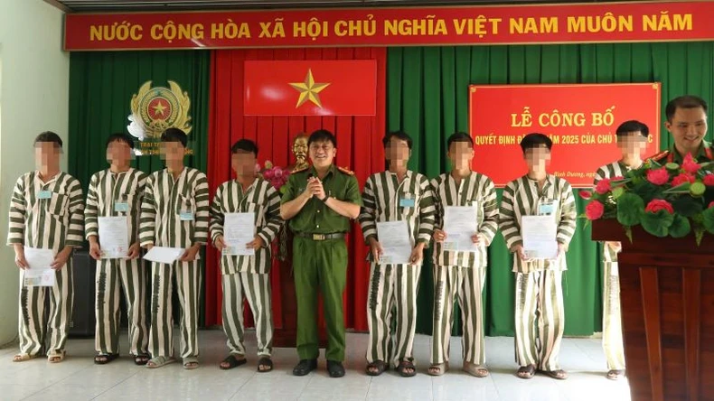 Bình Dương đặc xá cho 61 phạm nhân ảnh 3