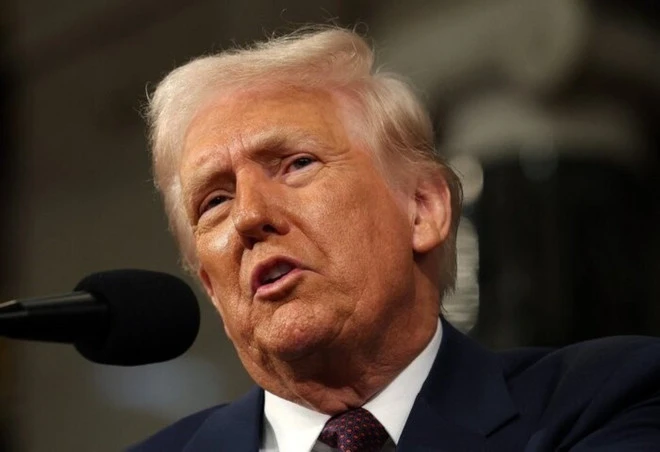 Tổng thống Mỹ Donald Trump bảo vệ chính sách kinh tế gây tranh cãi sau 100 ngày tại nhiệm - Ảnh 1