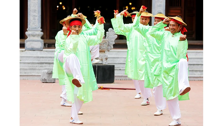 Ngọc quý xứ Thanh ảnh 2