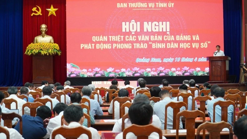 Quảng Nam phát động phong trào “Bình dân học vụ số” ảnh 3