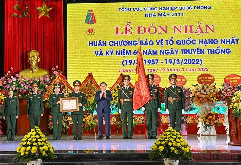 Quan tâm huy động nguồn lực thúc đẩy phát triển công nghiệp quốc phòng hiện đại -0