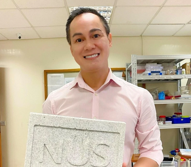 Nhóm nhà khoa học Việt tại Singapore biến chất thải kim loại thành aerogel -0