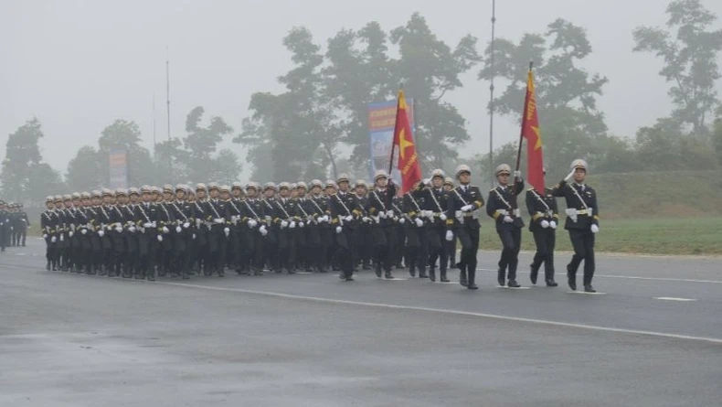 Hợp luyện diễu binh, diễu hành kỷ niệm 50 năm Ngày Giải phóng miền nam, thống nhất đất nước ảnh 6