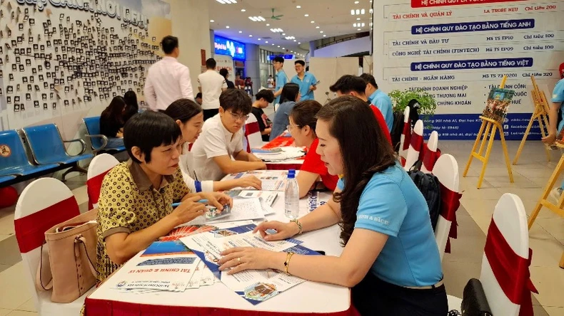 Giúp thí sinh lựa chọn ngành nghề đăng ký xét tuyển hiệu quả ảnh 2 Giúp thí sinh lựa chọn ngành nghề đăng ký xét tuyển hiệu quả ảnh 2