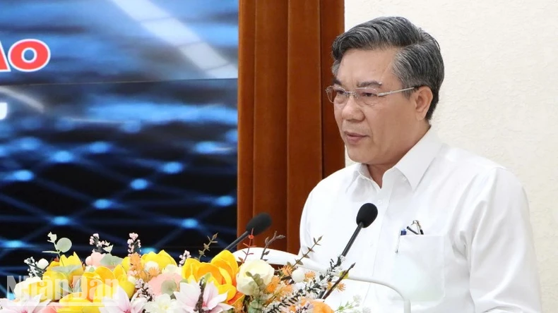 Đồng Nai phát động phong trào “Bình dân học vụ số” ảnh 1