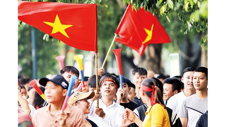Sôi nổi giải bơi chải thuyền rồng ảnh 1
