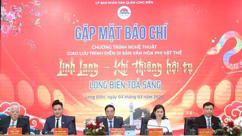 Lan tỏa vẻ đẹp di sản văn hóa qua chương trình “Linh Lang-Khí thiêng hội tụ-Long Biên tỏa sáng” ảnh 2