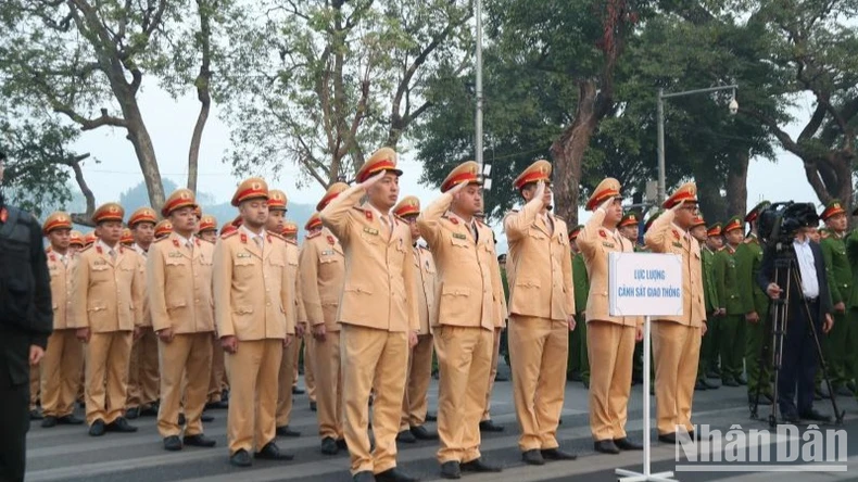 Ra quân Năm An toàn giao thông, quyết tâm kéo giảm tai nạn ở cả 3 tiêu chí ảnh 1