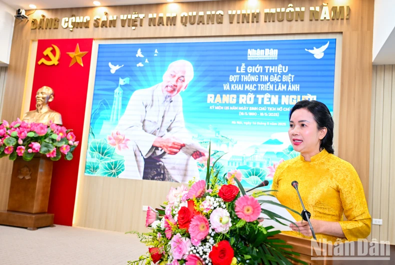 Báo Nhân Dân khai mạc triển lãm và ra mắt ấn phẩm đặc biệt kỷ niệm 135 năm Ngày sinh Chủ tịch Hồ Chí Minh ảnh 5