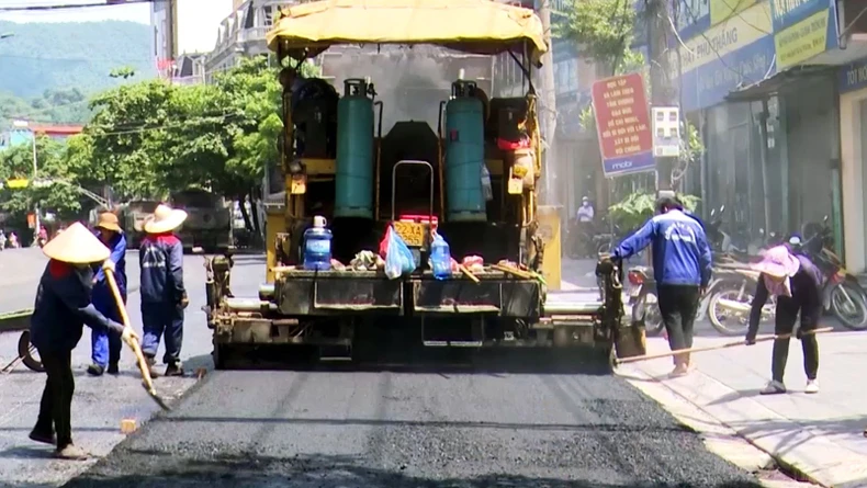 Nhân dân góp sức xây dựng thành phố Hà Giang sạch đẹp, văn minh ảnh 3