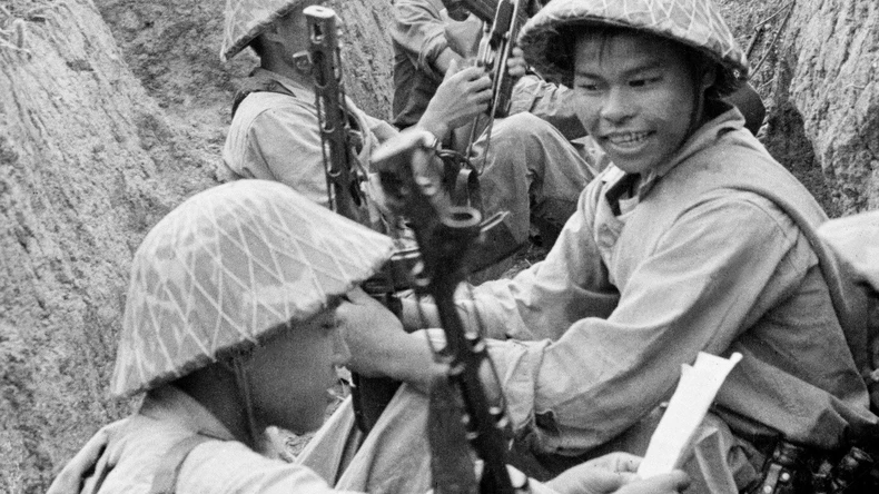 Để bảo đảm cho bộ đội có cơm, canh nóng để ăn, bộ đội ta đã sử dụng thứ gì?