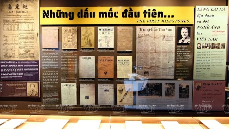 Ai là người sáng lập tờ báo đầu tiên của cách mạng Việt Nam?