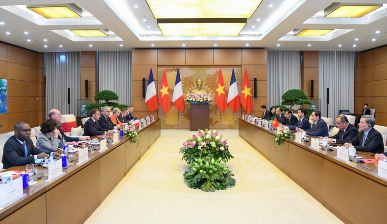Quan hệ Việt Nam-Pháp đang phát triển mạnh mẽ và sâu rộng trên tất cả các lĩnh vực ảnh 3