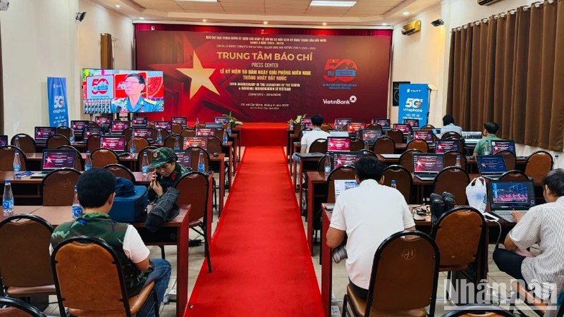 Ra mắt Trung tâm Báo chí phục vụ Lễ kỷ niệm 50 năm Ngày Giải phóng miền nam, thống nhất đất nước ảnh 1