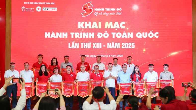 Hành trình Đỏ năm 2025 dự kiến tiếp nhận 100 nghìn đơn vị máu ảnh 5